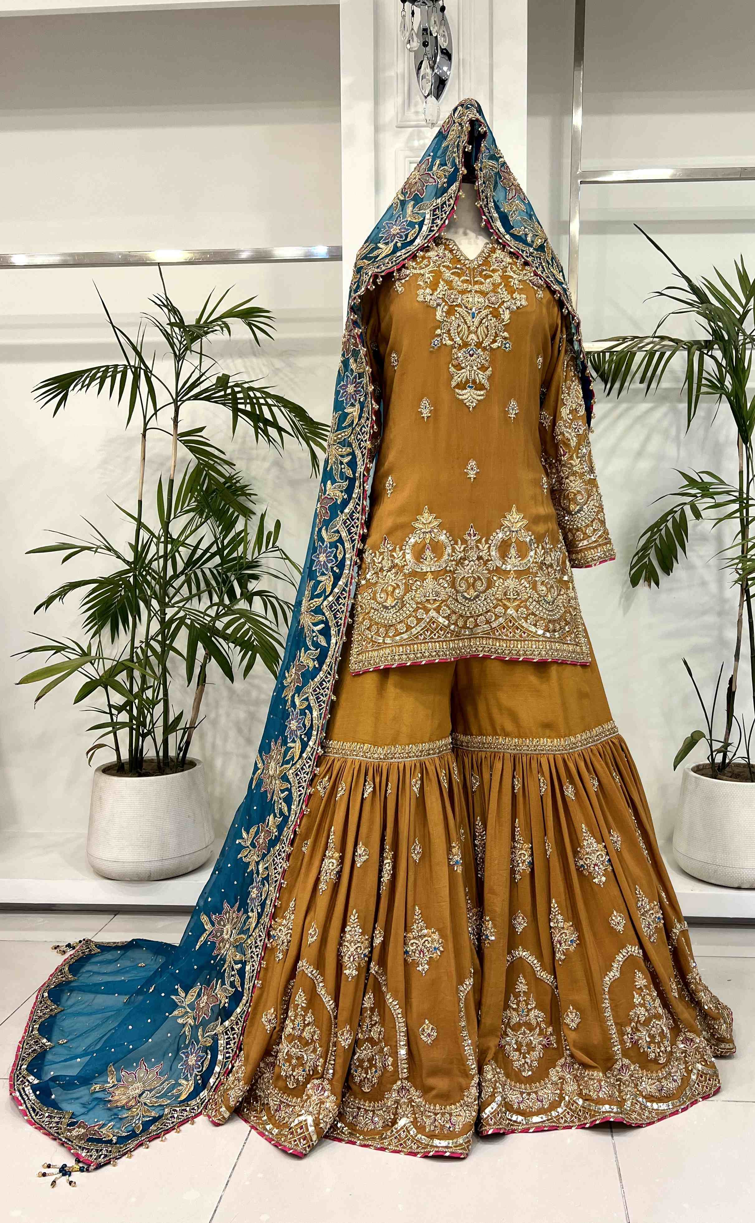 Bridal Wear Goldenzari By Shujat GZB-159 – Goldenzaribyshujat