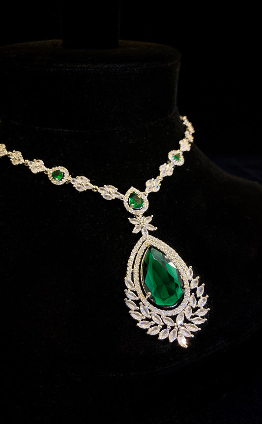 Emerald Crystal Silver Set JN-30